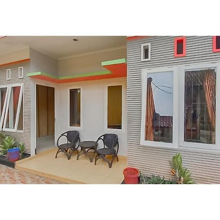 Hotel Sri Indrawati Puncak Mitra Reddoorz Bogor Exterior foto