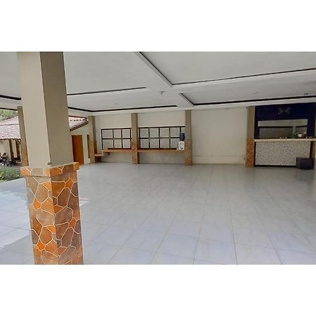 Hotel Sri Indrawati Puncak Mitra Reddoorz Bogor Exterior foto